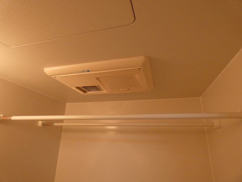 その他　浴室乾燥機※同タイプ別部屋の写真となります。