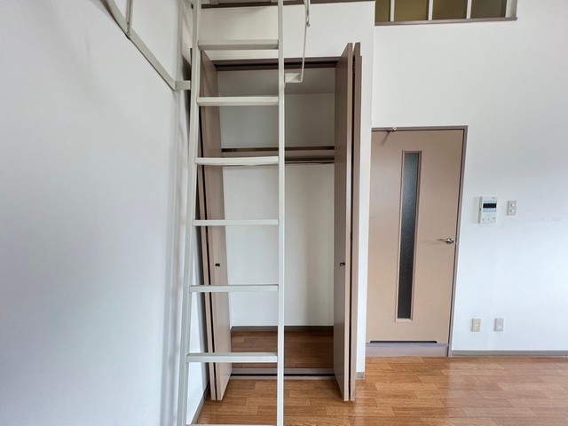 収納　クローゼット