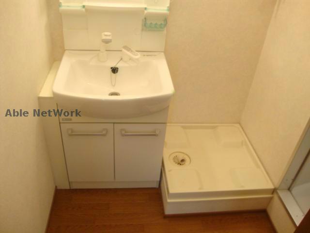 洗面設備　※同物件別部屋の写真となります。