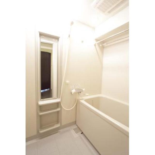 バス・シャワールーム　※写真は同タイプ住戸です。