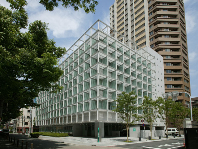 役所　大阪法務局北出張所（役所）まで111m