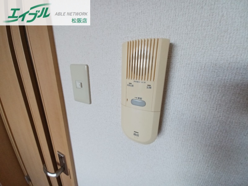 セキュリティ　同型参考写真