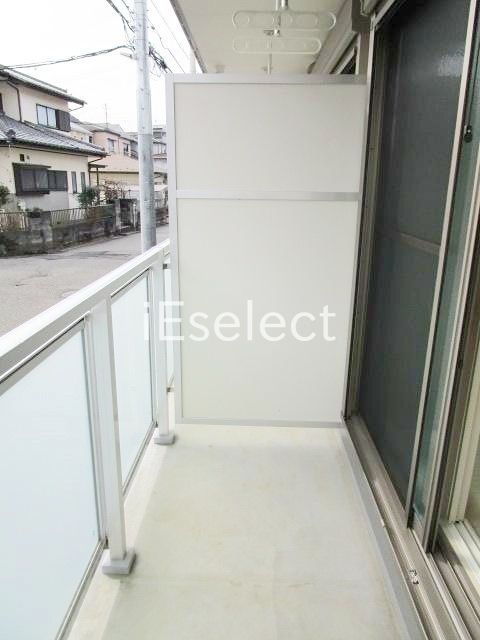 バルコニー　広々したバルコニーで洗濯も干しやすく快適です♪