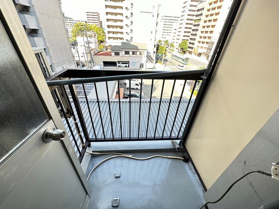 バルコニー　※別部屋の写真です