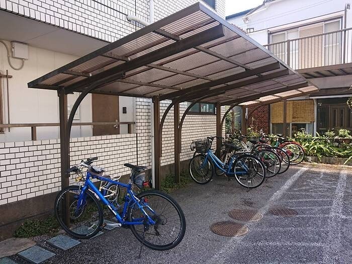 駐車場　駐輪場です