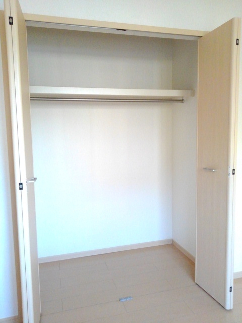 収納　各部屋に収納あります