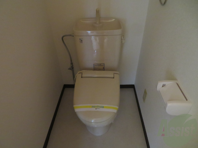 トイレ　こちらはトイレです。清潔感があり、安心して使用できます。