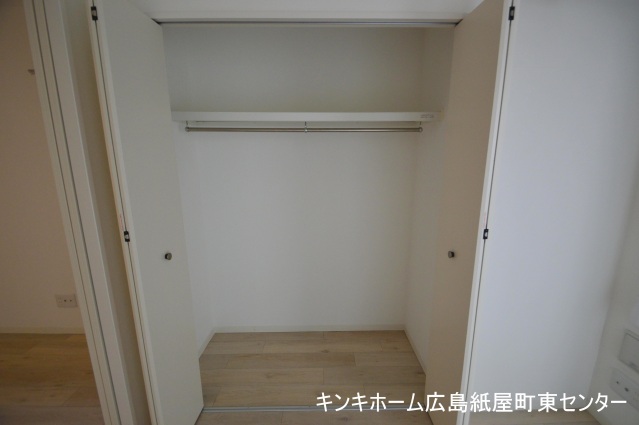 収納　写真は別のお部屋のものでございます