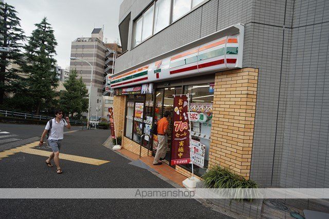 コンビニ　セブンイレブン　新宿曙橋駅東店（コンビニ）まで400m