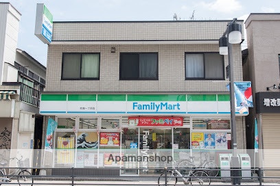コンビニ　ファミリーマート町屋一丁目店（コンビニ）まで699m