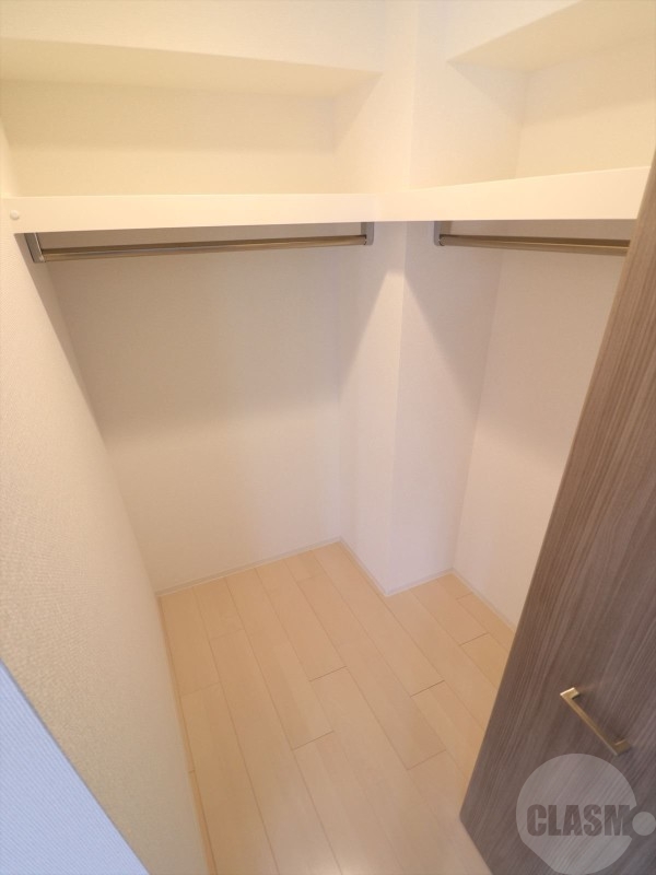 収納　ウォークインクローゼット