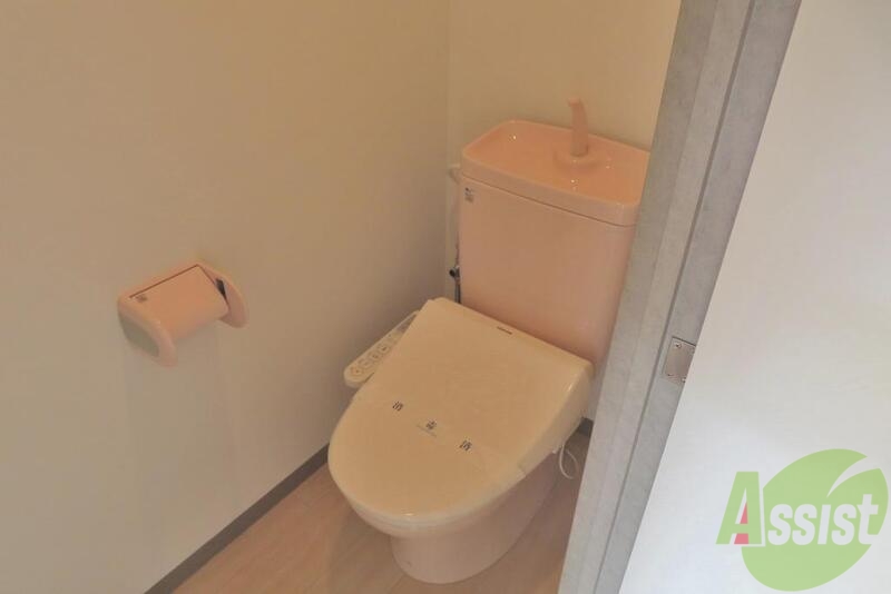 トイレ　トイレも独立です。これで毎日使いやすいです。