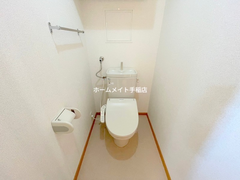 トイレ　ウォシュレット付きで快適な環境です♪