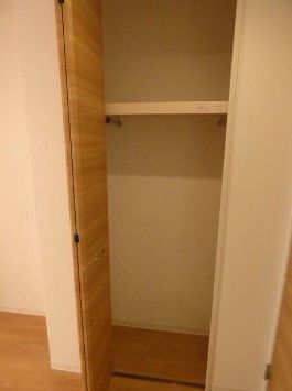 収納　別部屋参考写真となります