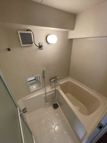 バス・シャワールーム　きれいなお風呂です