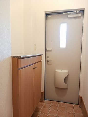 玄関　明るい玄関です