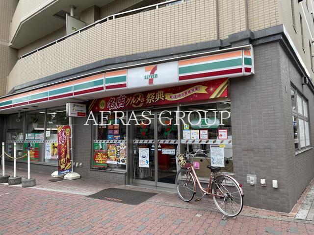 コンビニ　セブン-イレブン 板橋小竹向原駅前店（コンビニ）まで3m