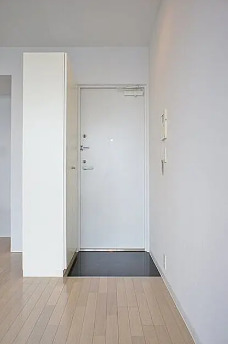玄関　別タイプ部屋　参考写真です