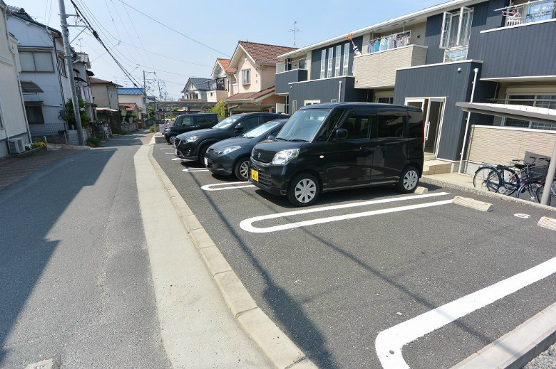 駐車場　駐車場