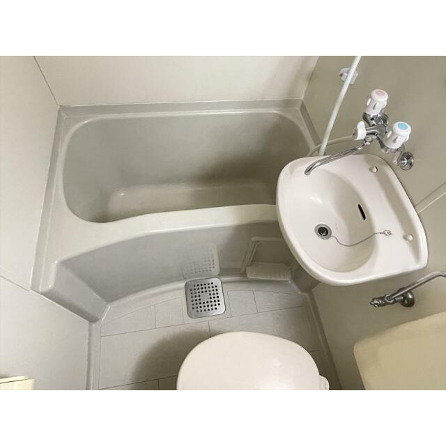 洗面設備　※同仕様写真含む