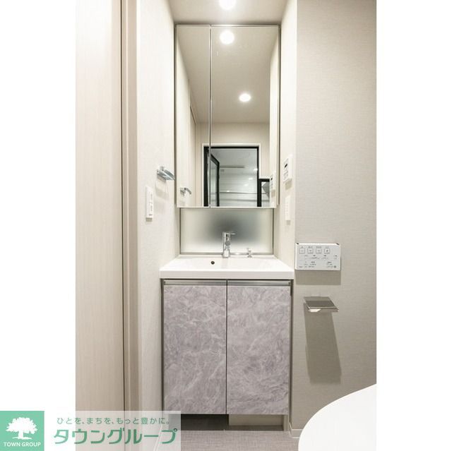 洗面設備　お部屋探しは株式会社　タウンハウジング　までお気軽にお問合…