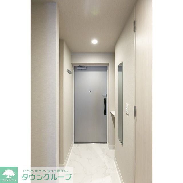 玄関　お部屋探しは株式会社　タウンハウジング　までお気軽にお問合…