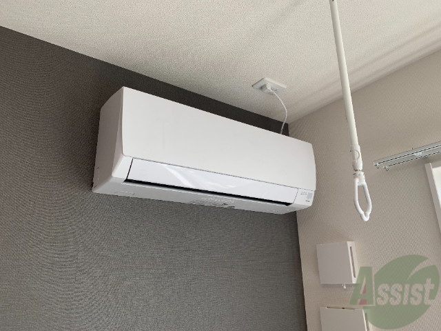 その他設備　あらかじめエアコンがついています。夏も冬も快適ですよ。