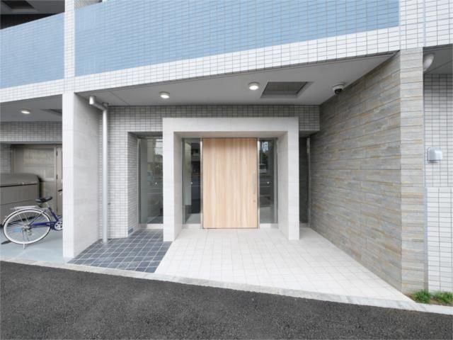 エントランス　角部屋です