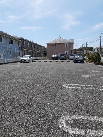 駐車場　駐車場完備です