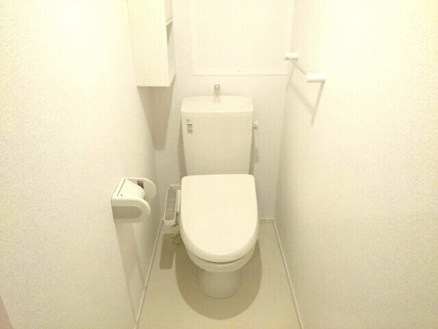 トイレ　ゆったりとした空間のトイレです