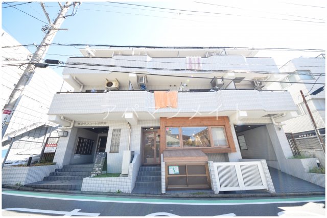 その他共有部分　オートロック付き ！
