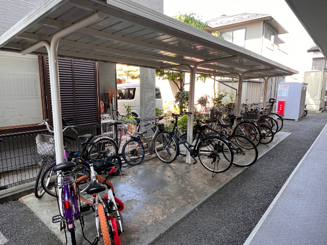 その他共有部分　屋根付き駐輪場