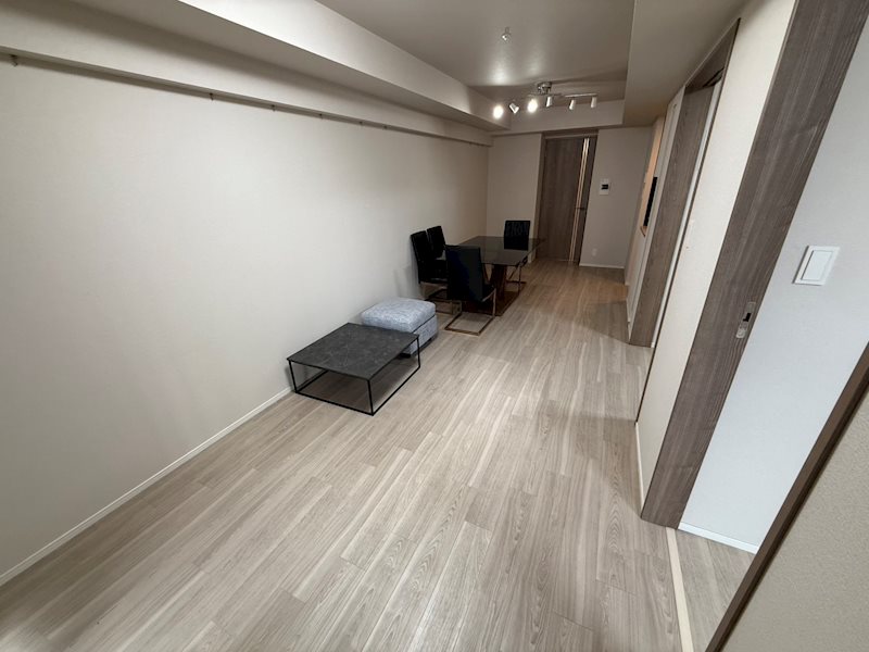 居室・リビング　同建物同号室の室内写真です。