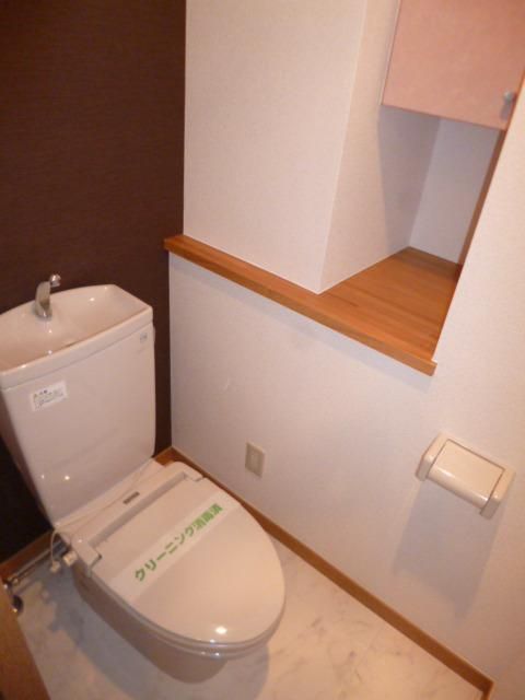 トイレ　★上階にもトイレがあります★