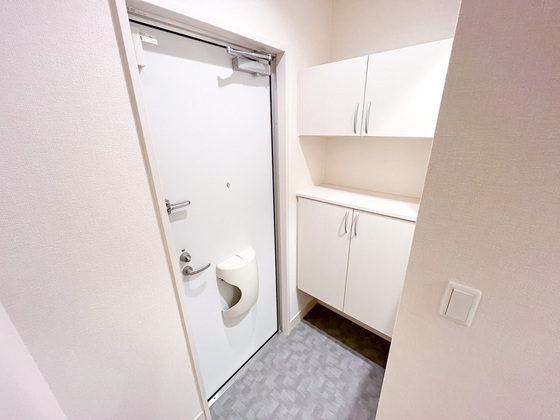 玄関　※別部屋の写真です
