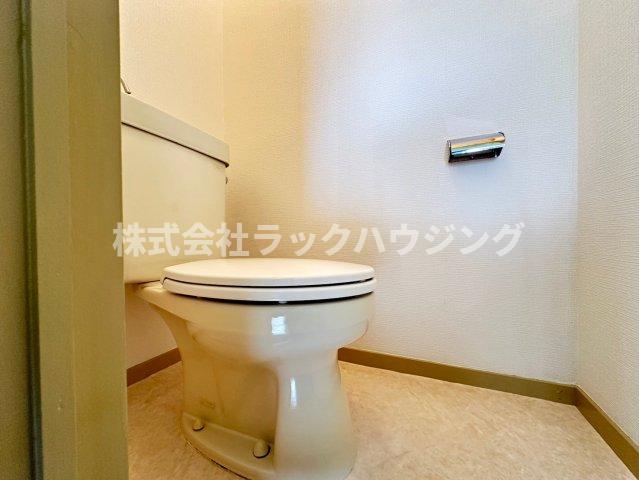 トイレ　【お部屋さがしはラックハウジングにお問合せ下さいませ♪】