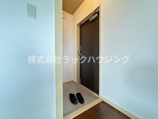 玄関　【お部屋さがしはラックハウジングにお問合せ下さいませ♪】