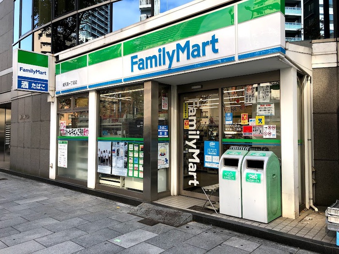 コンビニ　ファミリーマート東天満一丁目店（コンビニ）まで450m