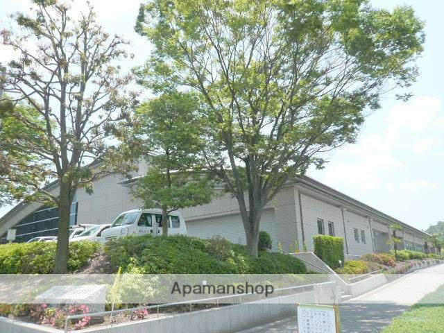 図書館　中央図書館（図書館）まで750m