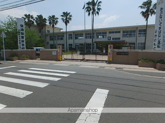 小学校　加布里小学校（小学校）まで1141m