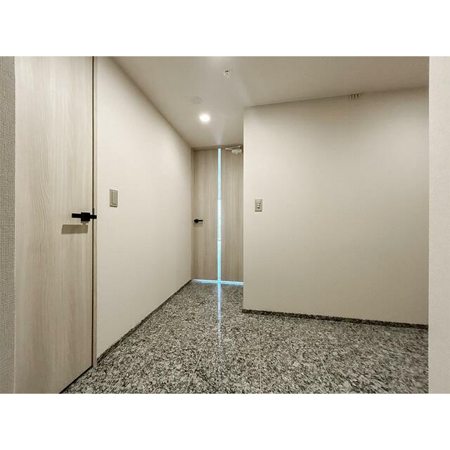 玄関　※写真は同タイプ住戸です。