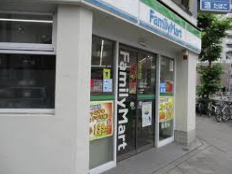 コンビニ　ファミリーマート両国四丁目店（コンビニ）まで174m