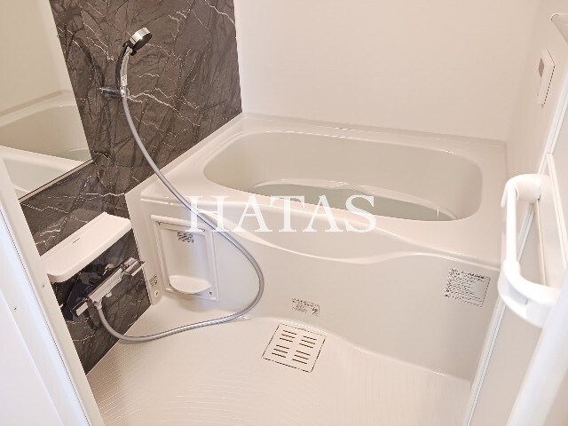 バス・シャワールーム　同型タイプです。