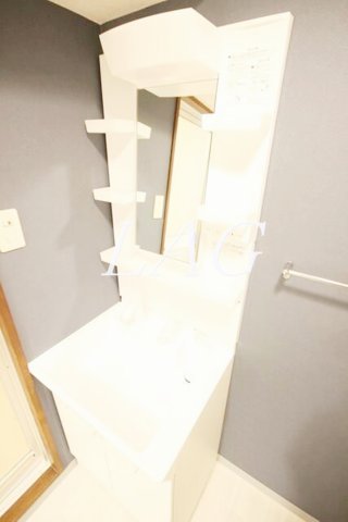 洗面設備　独立洗面台です。