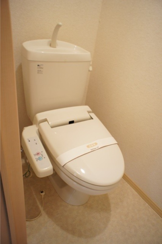トイレ　図面と現状に相違がある場合には現状を優先