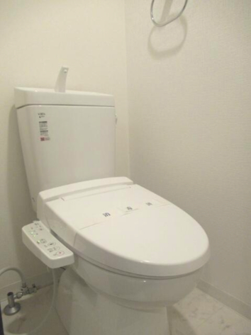 トイレ　落ち着いたトイレです