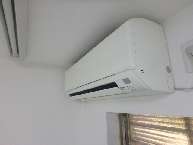 その他設備　エアコン付で冬は暖か、夏は涼しく快適に