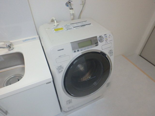 その他　ドラム式洗濯機で初期費用が浮きますね（残置物）