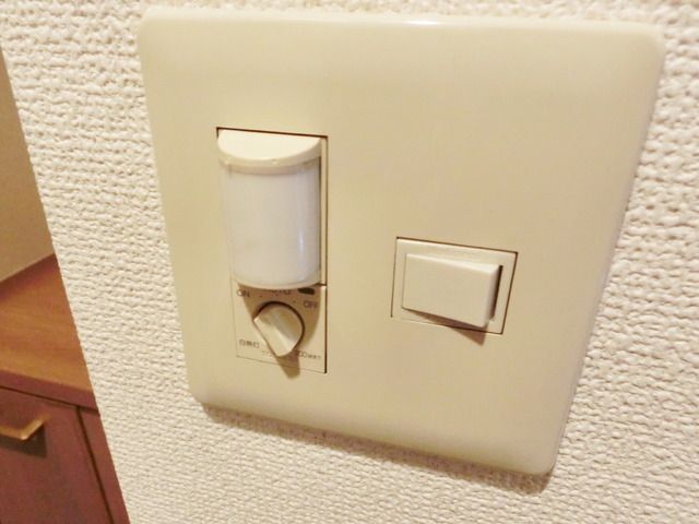 その他設備　★玄関のライトはセンサー式です★