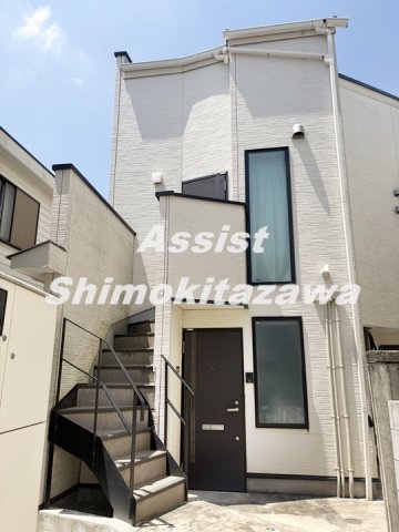 建物外観　お電話でお問い合わせ頂きますとスムーズに対応可能です＾＾